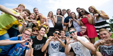 ДА ЗДРАВСТВУЕТ ВЕТЕР, КОТОРЫЙ В ЛИЦО!