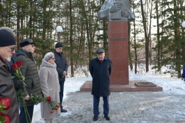 МИХАЙЛОВ ДЕНЬ В АКАДЕМГОРОДКЕ МИХАЙЛОВ ДЕНЬ В АКАДЕМГОРОДКЕ
