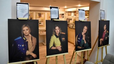 "У ВОЙНЫ НЕ ЖЕНСКОЕ ЛИЦО…"