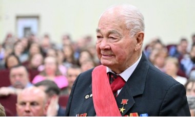 СИБИРСКИМ АКАДЕМИКАМ ГОДЫ НИПОЧЁМ!